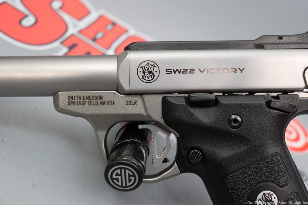 Smith & Wesson SW22 Victory 5.5" .22LR w/Box & Threaded Barrel-img-5