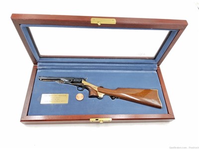 47% scale miniature Colt 1861 Navy percussion revolver w/ detachable stock