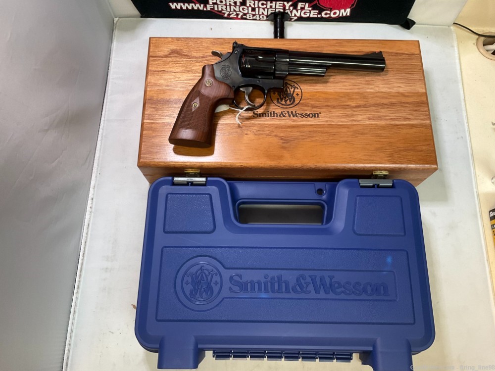 Smith & Wesson Model 29-img-5
