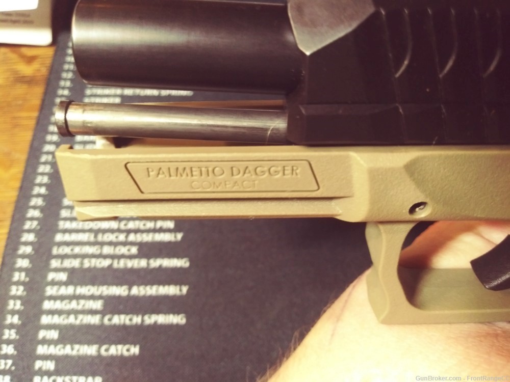 New PSA Dagger/P80 9mm Pistol w/ 2 Mags 2-Tone FDE Amerio-Glo Sights-img-5