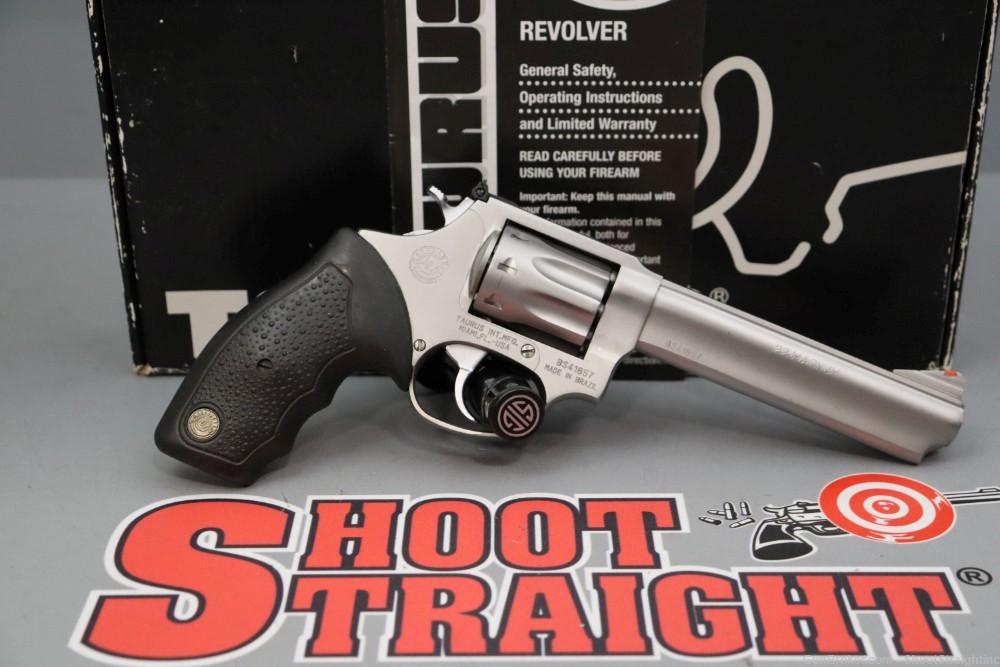 Smith & Wesson Model 941 (Eight-Shot) 5" .22 Magnum w/Box -img-0