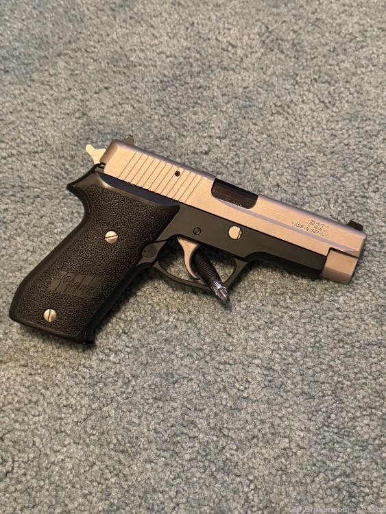 Sig Sauer P220 made in Germany -img-0