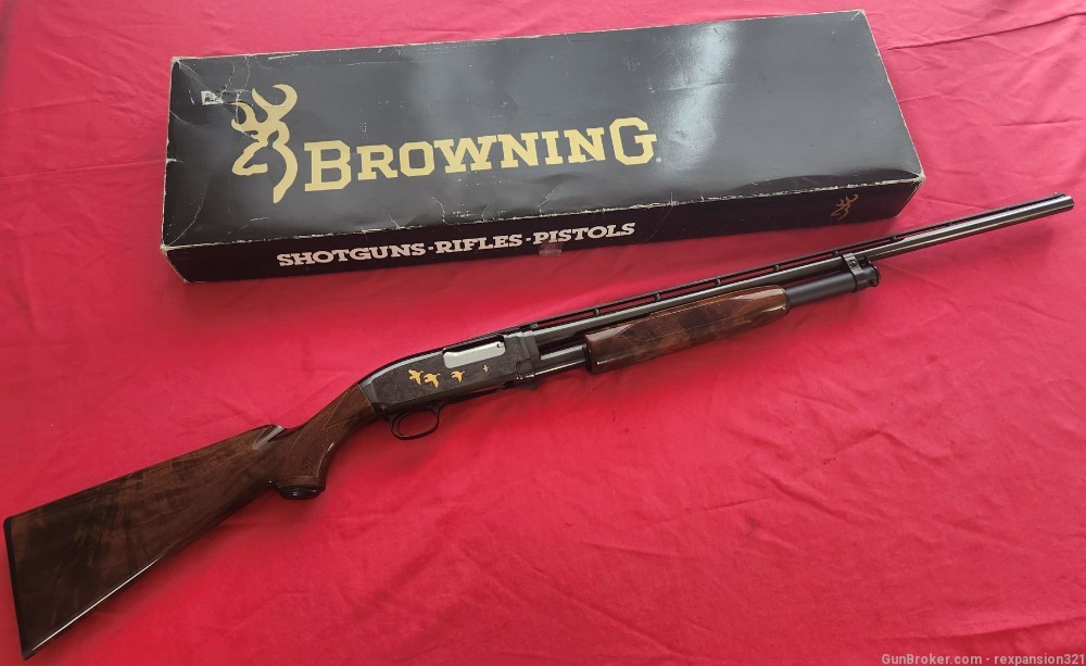 RARE MINT 1991 BROWNING MODEL 12 GRADE 5 ENGRAVED  GOLD INLAY 28G 25IN MOD-img-0