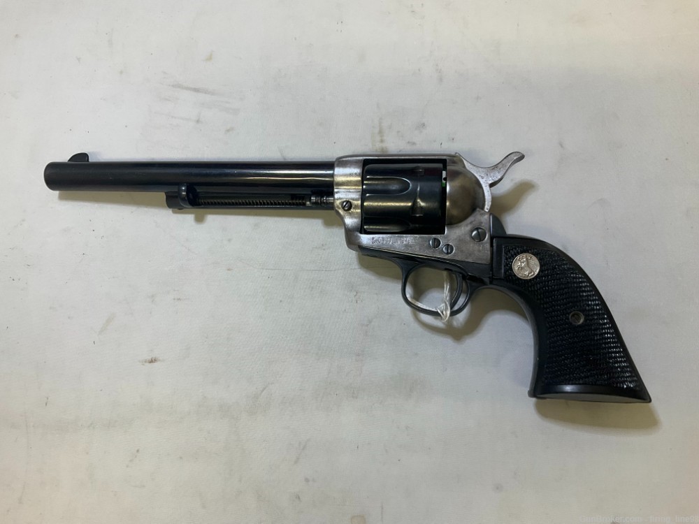 Colt 1873 Single Action Army -img-13