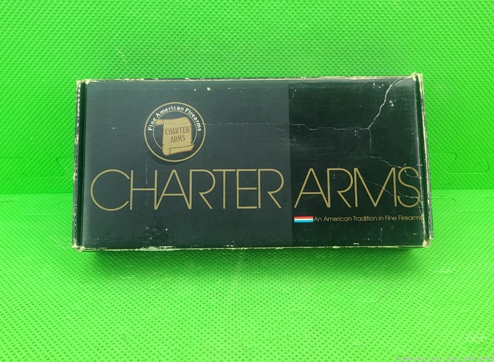 Charter Arms * UNDERCOVER * 38 Special * 2" NEW OLD STOCK IN ORIGINAL BOX-img-39