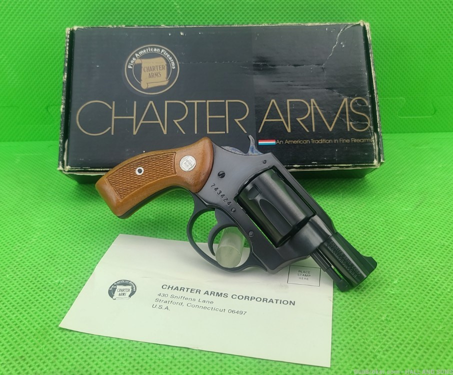 Charter Arms * UNDERCOVER * 38 Special * 2" NEW OLD STOCK IN ORIGINAL BOX-img-2