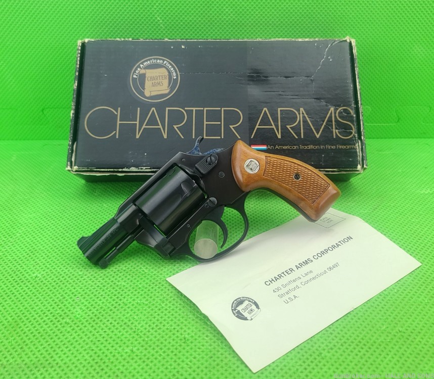 Charter Arms * UNDERCOVER * 38 Special * 2" NEW OLD STOCK IN ORIGINAL BOX-img-1
