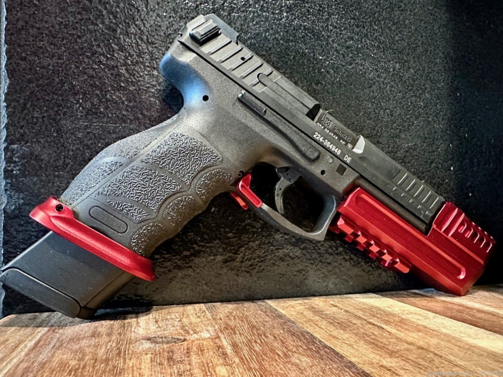 VP9 9mm Custom Works John Wick Compensator/Magwell/Mag Release/Ext Mag RED-img-1