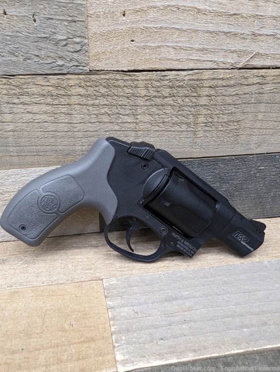Smith & Wesson Bodyguard Revolver .38 Spl -img-1