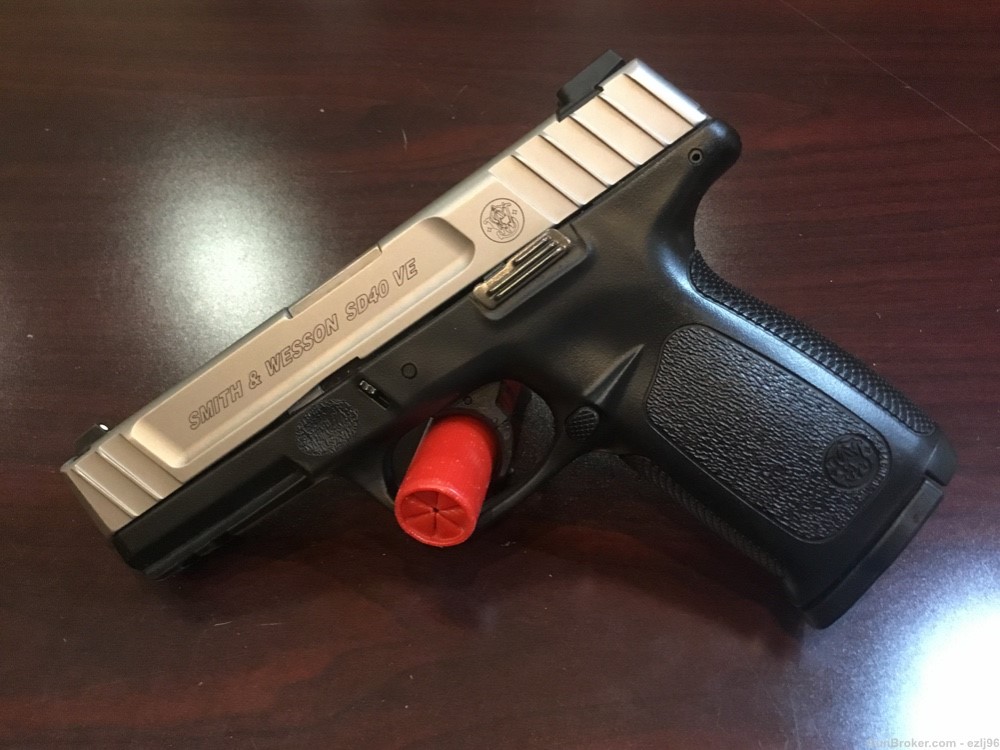 PENNY AUCTION SMITH & WESSON SD40 VE 40 S&W -img-0