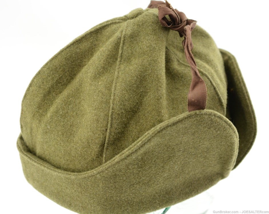 WWII Canadian DMC Winter Cap Size 7 1/8 Green Wool 1942 w/ Badge-img-3