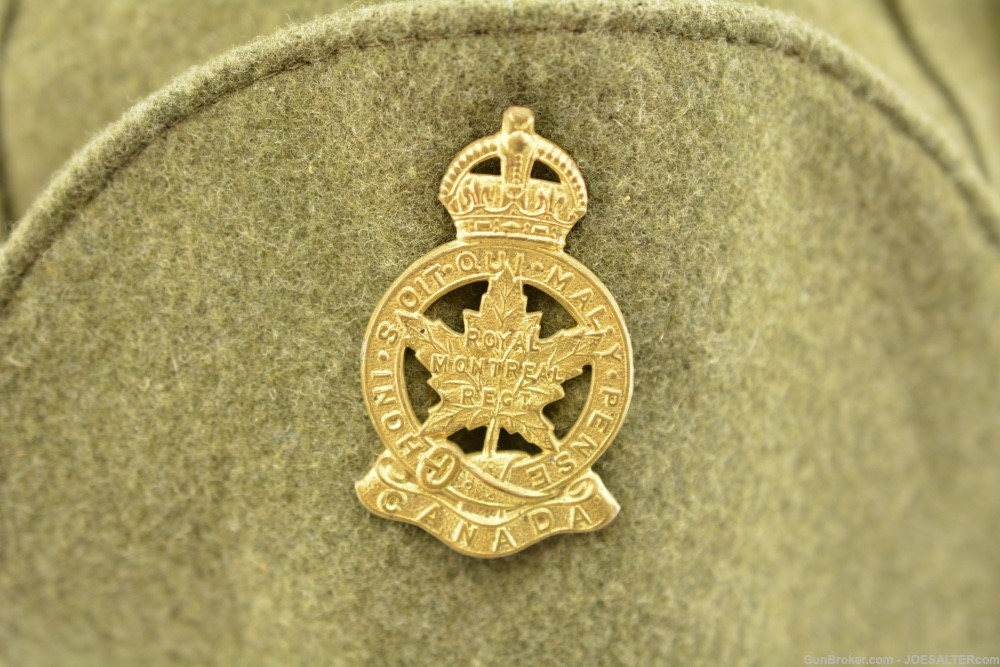WWII Canadian DMC Winter Cap Size 7 1/8 Green Wool 1942 w/ Badge-img-1