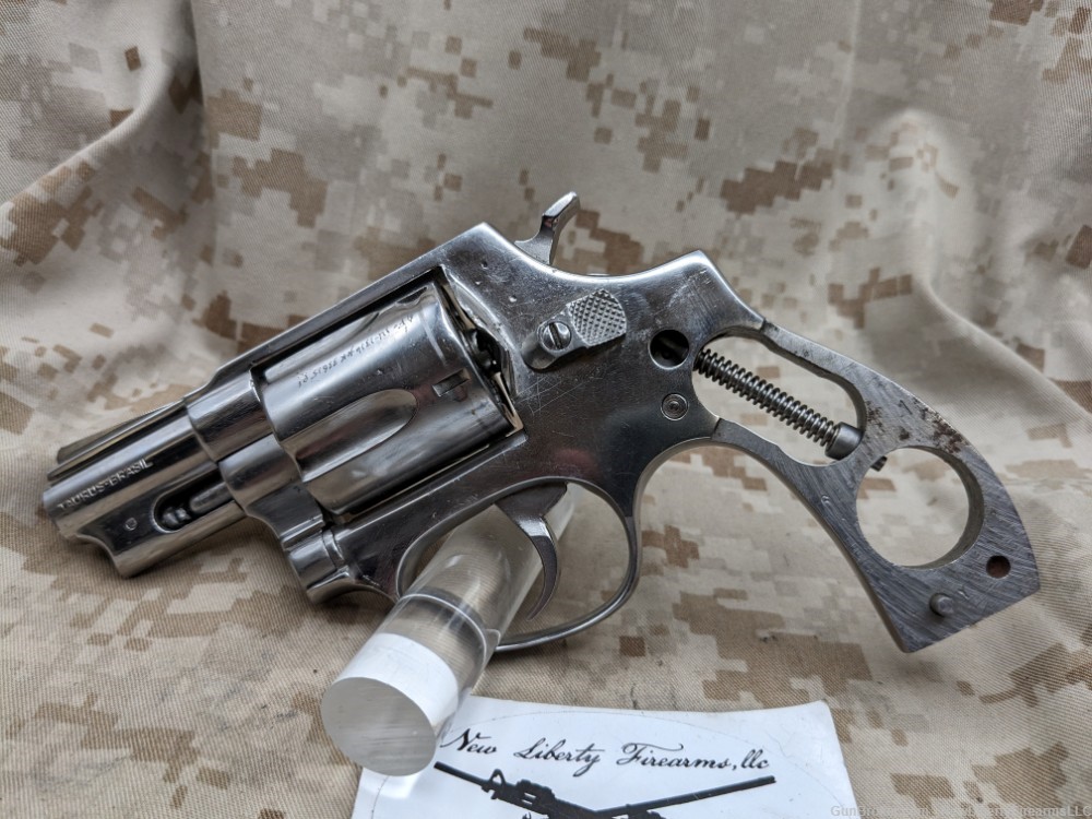 Taurus 85 Parts Gun/Gunsmith Special 5-shot .38 Special Revolver-img-1