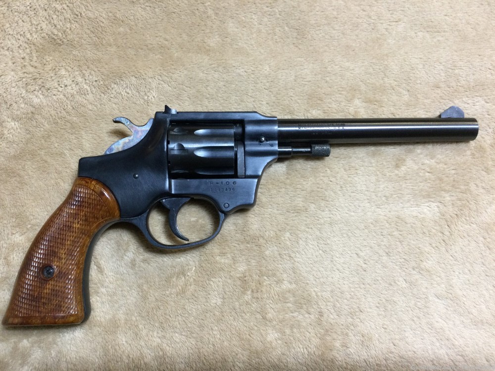 HIGH STANDARD R-106 DELUXE SENTINEL REVOLVER in 22 RF Cal.-img-0