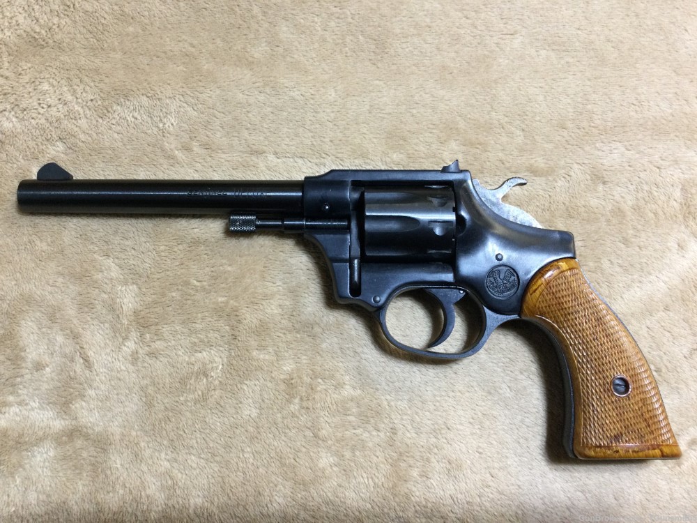 HIGH STANDARD R-106 DELUXE SENTINEL REVOLVER in 22 RF Cal.-img-1