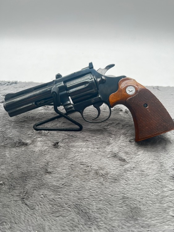 1969 Colt Diamondback .22 LR 4"-img-0