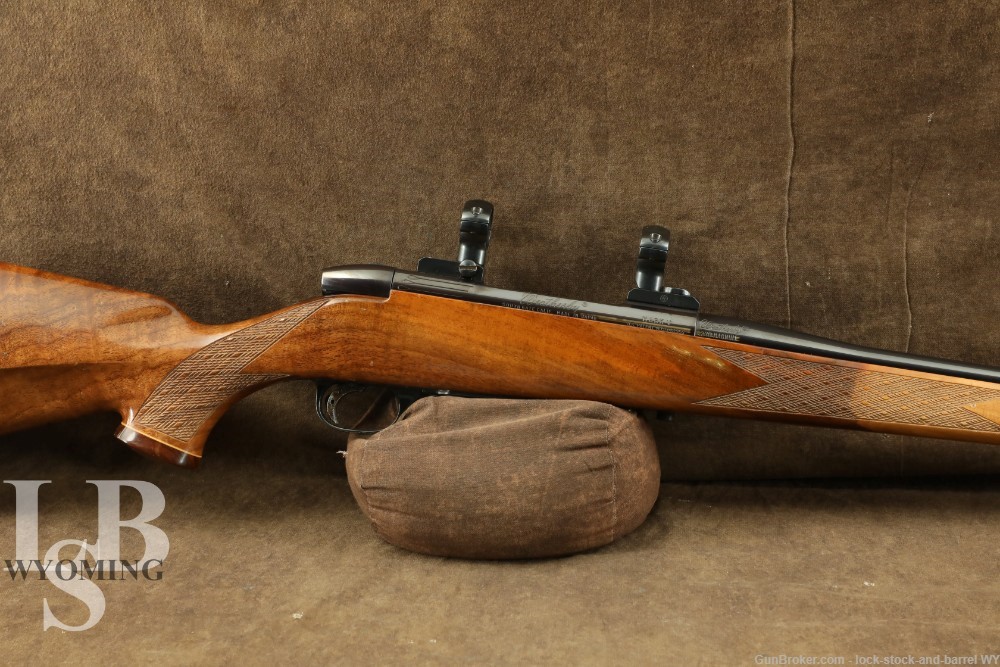 Weatherby Mark V Deluxe Left Hand .270 magnum Bolt Action Rifle -img-0
