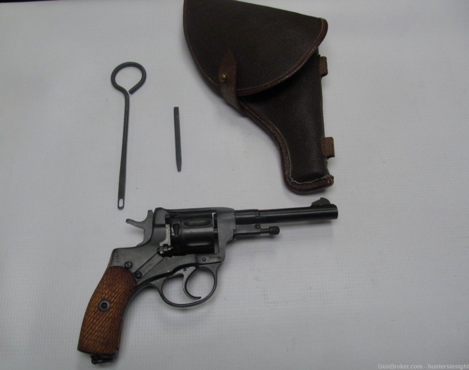 Nagant 1895 7.62x38 Revolver Tula Made 1941 W/ Holster-img-0