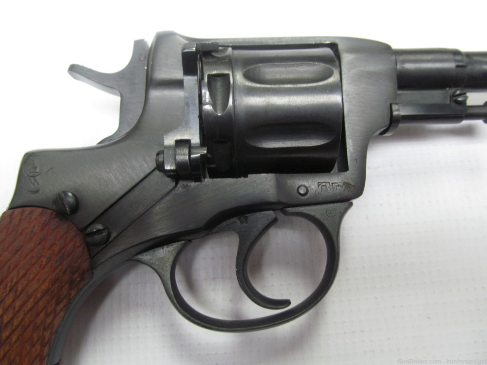 Nagant 1895 7.62x38 Revolver Tula Made 1941 W/ Holster-img-9