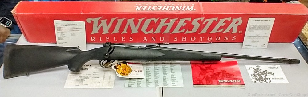 Winchester M70 Classic SM 270Win Pre-64 Style Action w/BOSS 24" 1990's-img-1