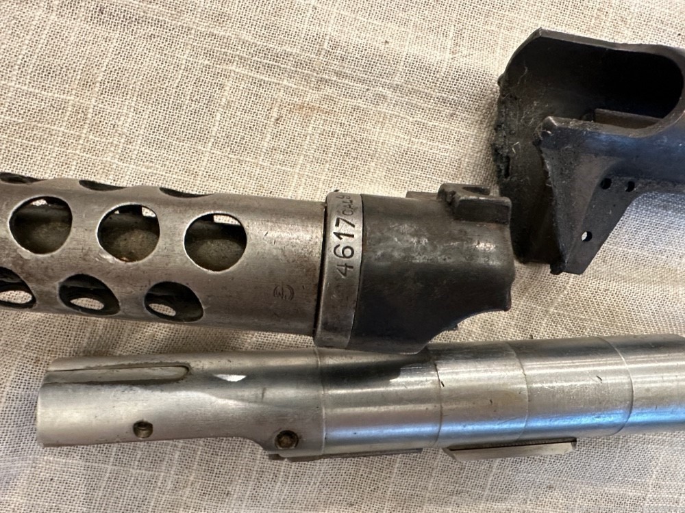 Italian Beretta 38A SMG receiver and parts / 38-img-9