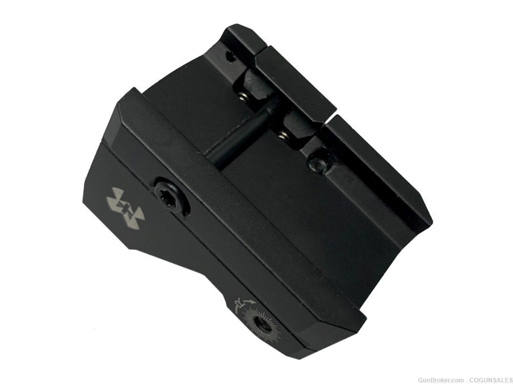 M+M Industries: M+M 3 MOA Micro Red Dot Sight w/ Mount and Cover NEW -img-6