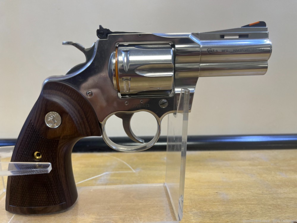Colt Python .357 Mag Revolver 3" Walnut Target Grips - New Old Stock-img-2