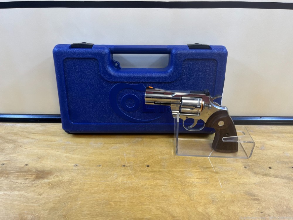Colt Python .357 Mag Revolver 3" Walnut Target Grips - New Old Stock-img-0