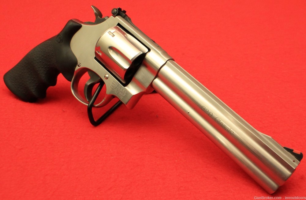 Smith & Wesson 629-6 .44 mag 6.5" Stainless W/box & papers Revolver.-img-2