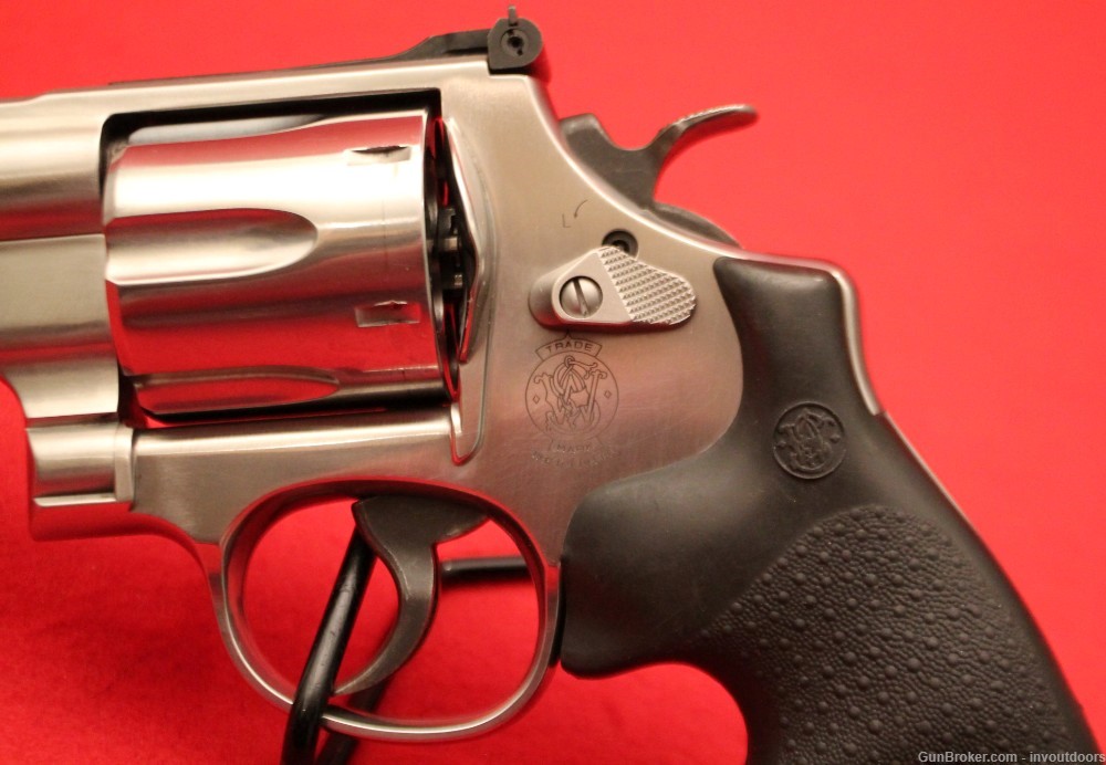 Smith & Wesson 629-6 .44 mag 6.5" Stainless W/box & papers Revolver.-img-8