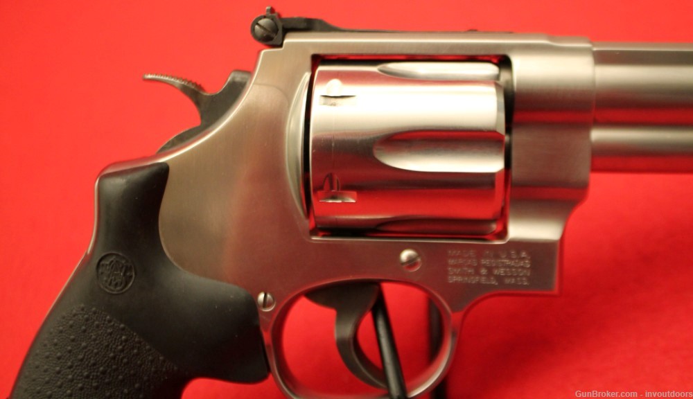Smith & Wesson 629-6 .44 mag 6.5" Stainless W/box & papers Revolver.-img-11