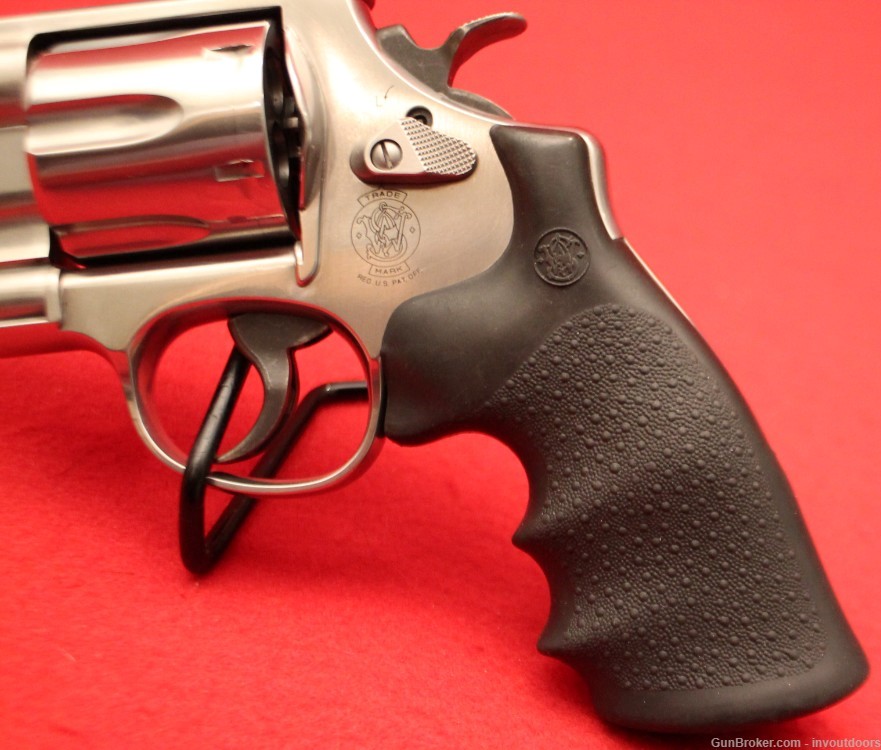 Smith & Wesson 629-6 .44 mag 6.5" Stainless W/box & papers Revolver.-img-9
