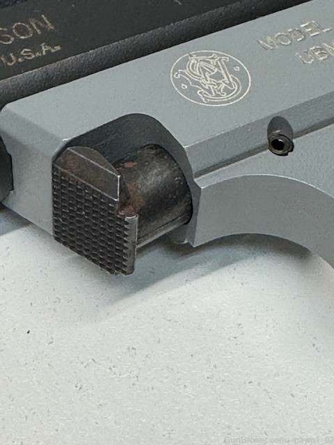 Smith & Wesson  Model 22A-1 3 Mags .22LR Penny NR!-img-7
