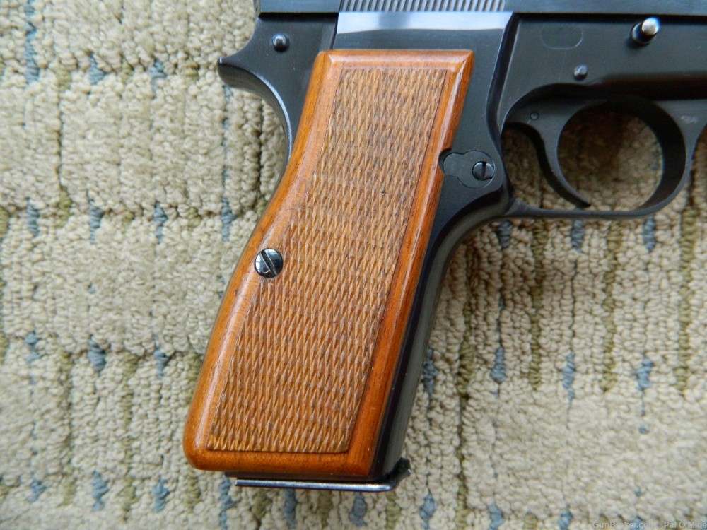Browning Hi-Power  -  9mm  -  1971  -  High Condition-img-1