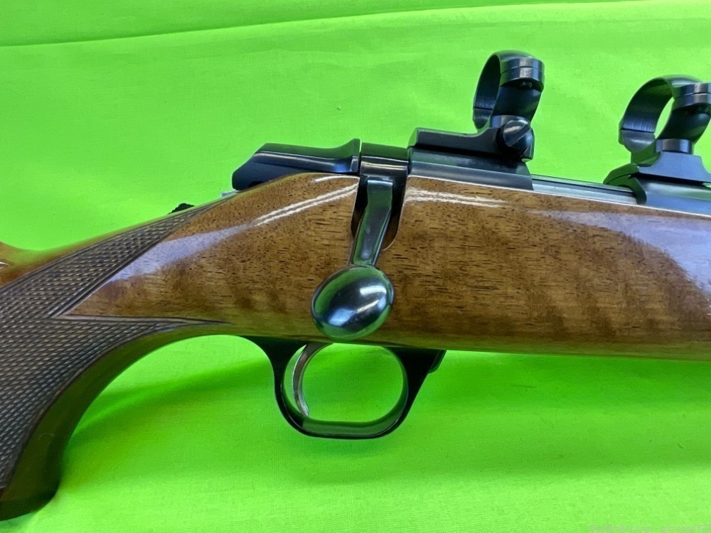 Browning A-Bolt 22 LR Rimfire Deluxe 5 Round Leupold Bases Rosewood Gloss -img-4
