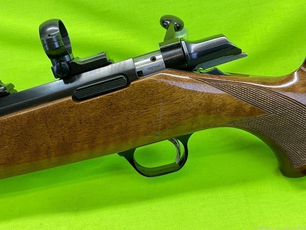 Browning A-Bolt 22 LR Rimfire Deluxe 5 Round Leupold Bases Rosewood Gloss -img-34