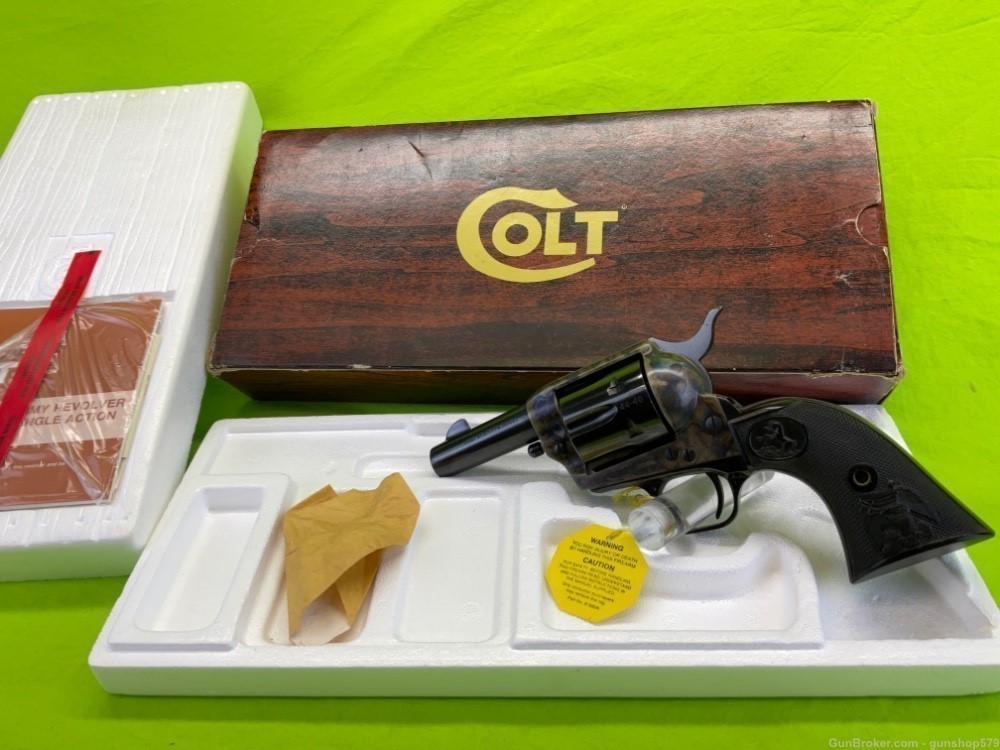 Colt SAA Single Action Army Sheriffs 3 In 44-40 P1932 Case Colored Blued-img-0