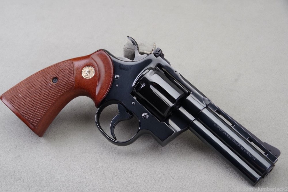 1978 Colt Python 357 Magnum 4'' Blue with Original Box & Papers 98%-img-33