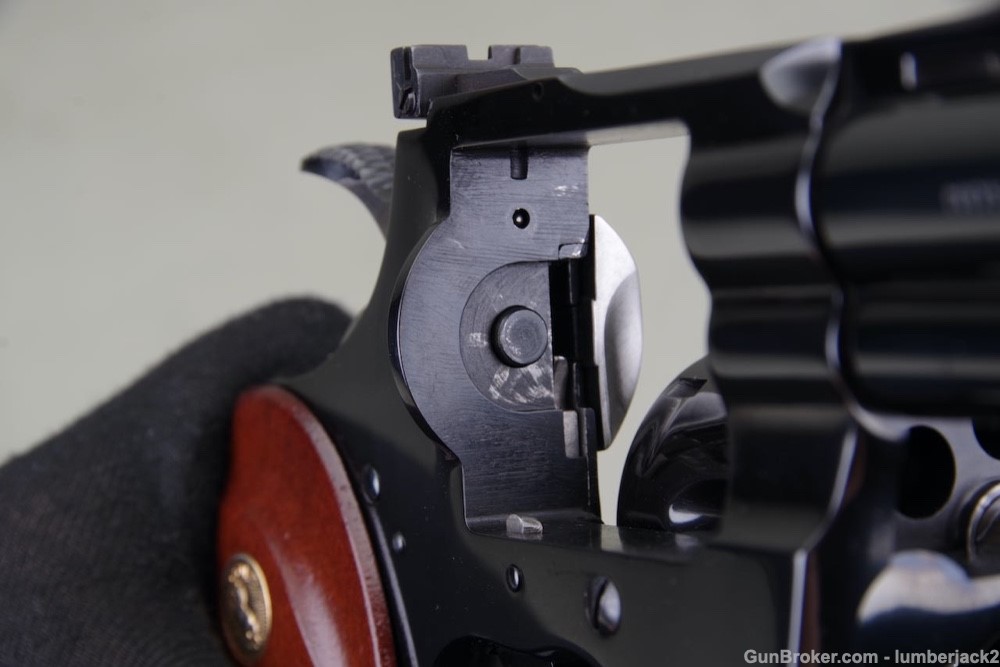 1978 Colt Python 357 Magnum 4'' Blue with Original Box & Papers 98%-img-19