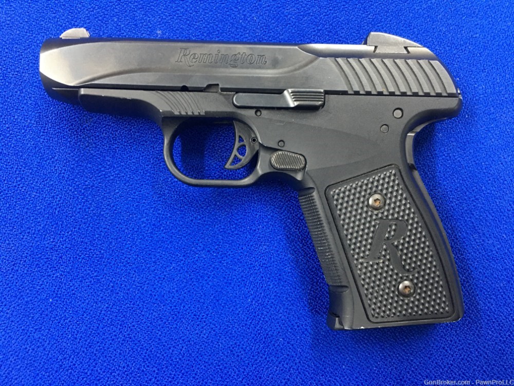 Remington R51, comes w/ factory box & papers, 2 mags, chambered in 9mm-img-1