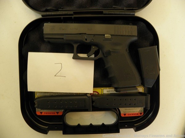 Glock 19 4th Gen 9mm w/extra holsters-img-0
