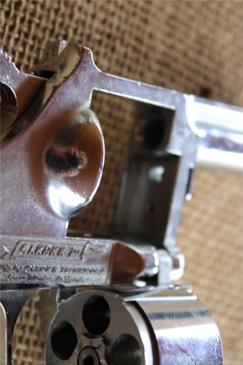 Clerke Model CF 32-200 .32 S&W 5 Shot Revolver Rosewood Grips 2" BBL -img-5