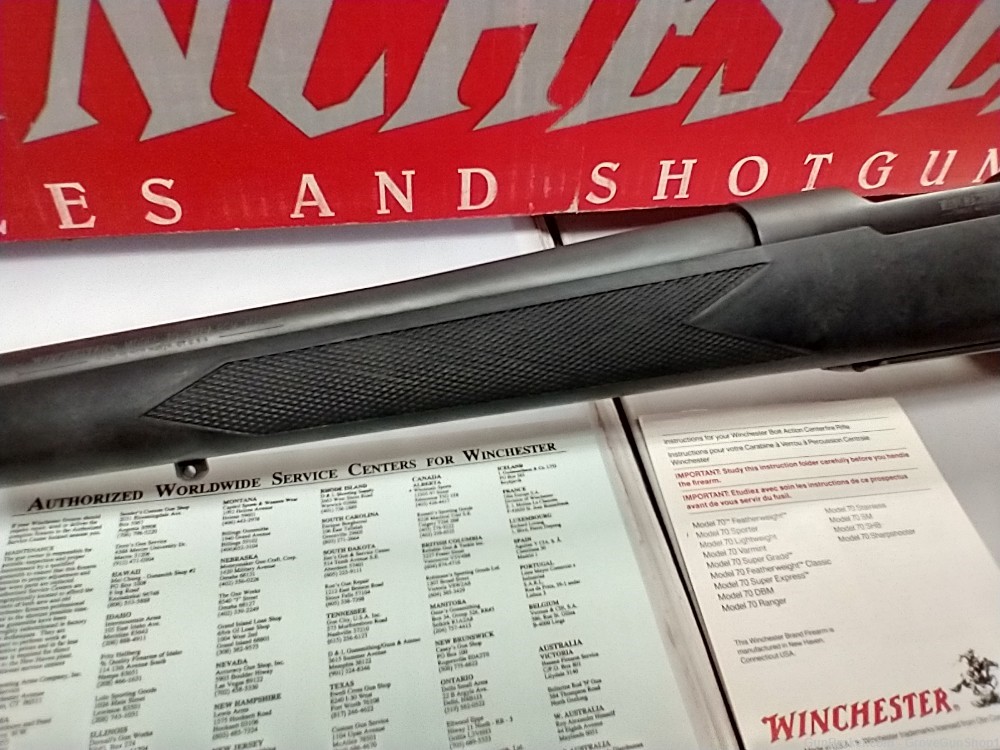 Winchester 70 Classic SM 7mm Rem Mag 26" Bolt-Action CF Rifle MFG 1990"s-img-8