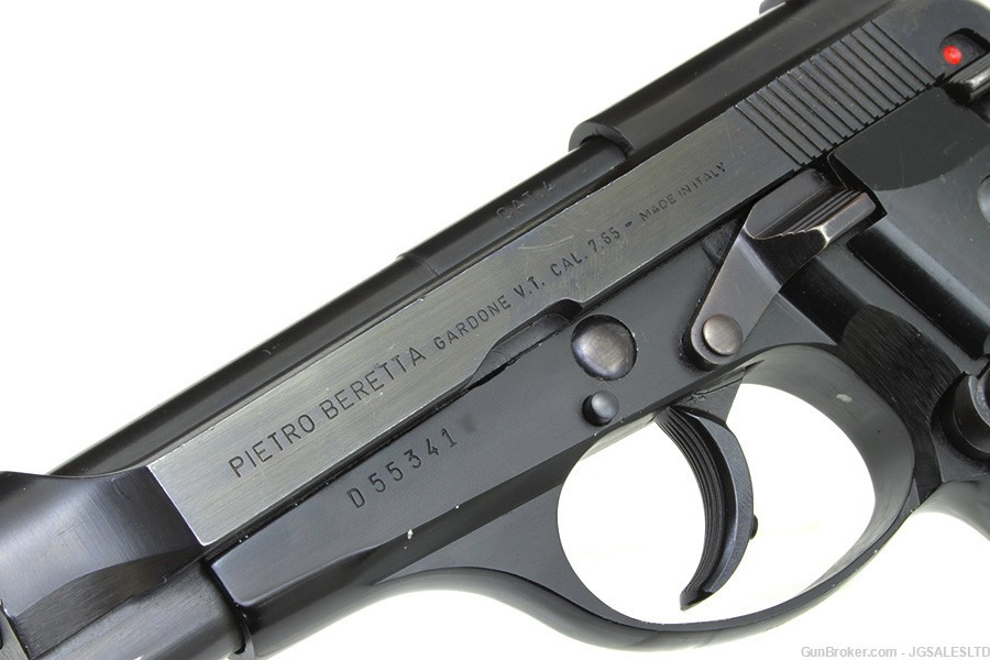 Beretta 81 Pistol in 32ACP 7.65. Made in Italy, Beautiful Blued, 2 Mags, VG-img-6
