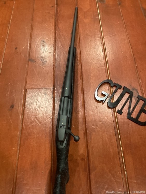 Weatherby Mark V 300 WBY MAG RMEF Banquet Edition 2019 218 of 425 -img-8