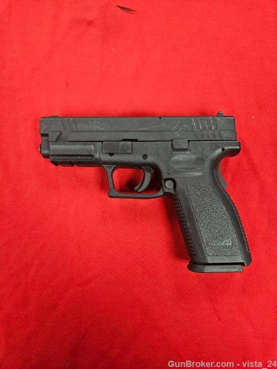 Springfield xd-40 (.40 S&W) Semi Auto Pistol-img-0