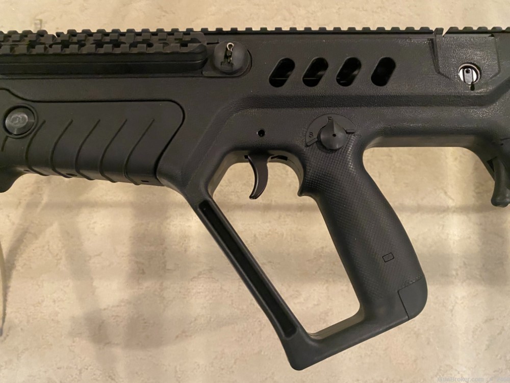 RARE NEW IWI TAVOR SAR LEFT-HAND 5.56, 30rd mag (AMBI - CAN MOD RIGHT HAND)-img-13