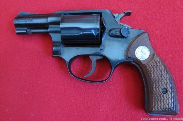 Rossi Revolver .38 SPL Holds 5 Rounds 2 1/4"Cut Down Barrel Nice Condition -img-1