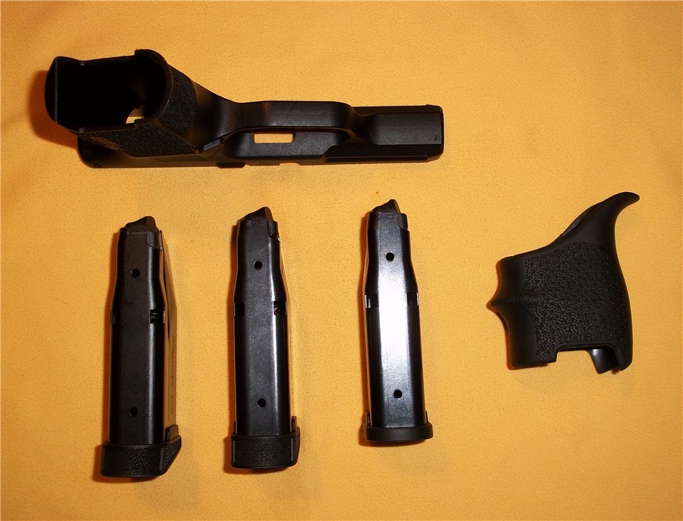 Sig Sauer P365 Grip Module- Hogue  Grip- Three 9mm 10 Round Magazines -img-6