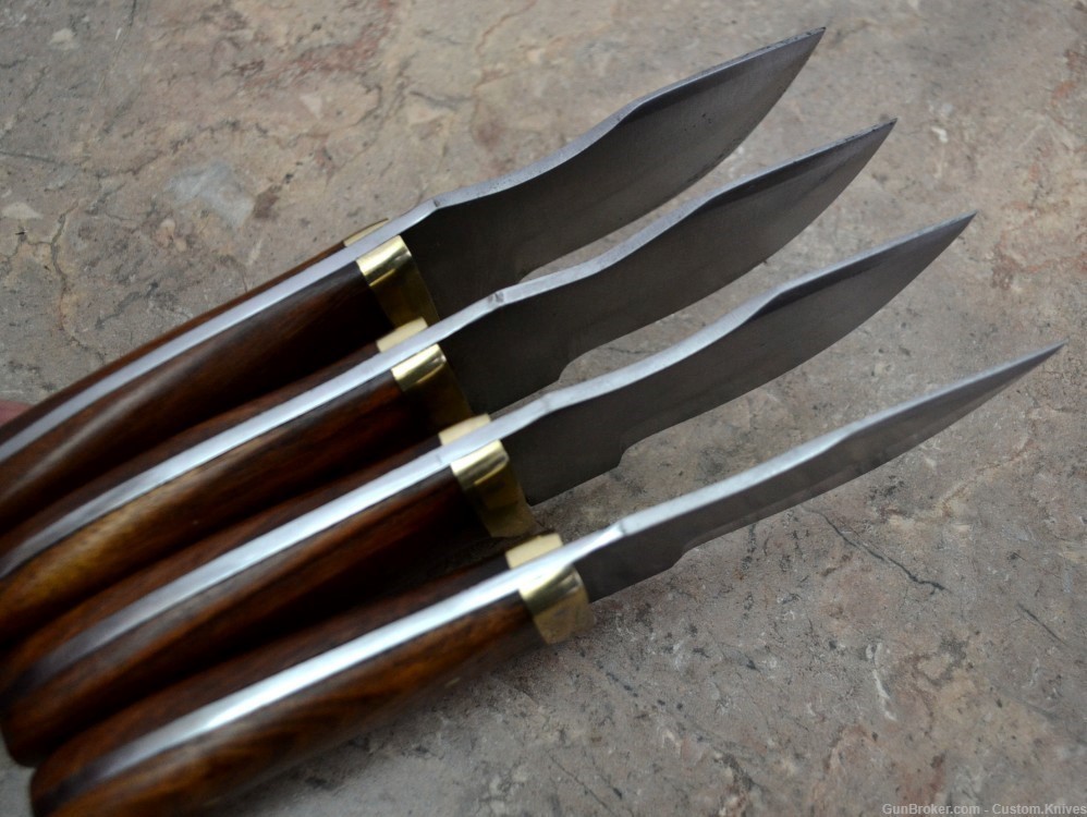 Custom Made Surgical Steel Set of 4 Hunting Knives with Walnut Handles(AS9)-img-5